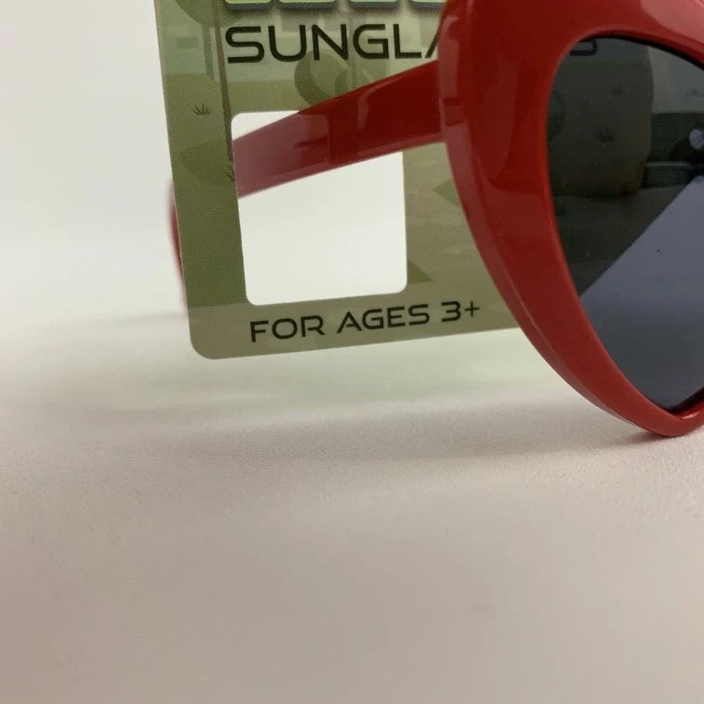 Foster Grant Suntastic Kids Heart Sunglasses Red UVA UVB Protection Age 3+